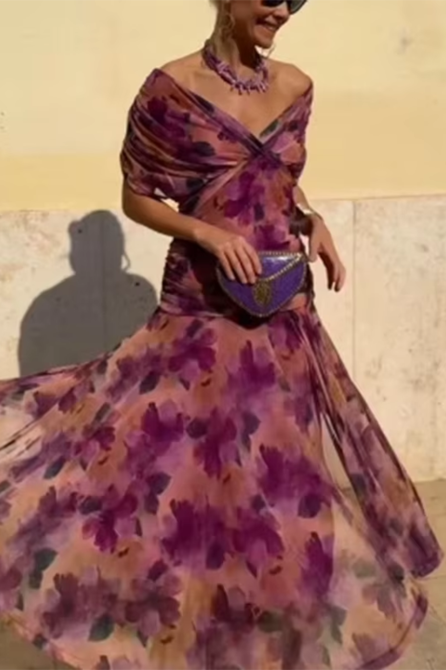 Valeria - Elegante vestido largo con cuello en V