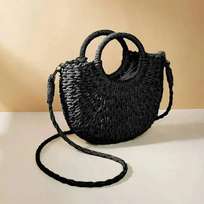 Bolso de ratán en forma de media luna