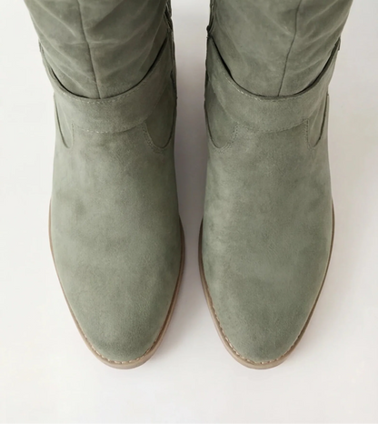 Yolanda - Botas de ante hasta la rodilla de De Modea