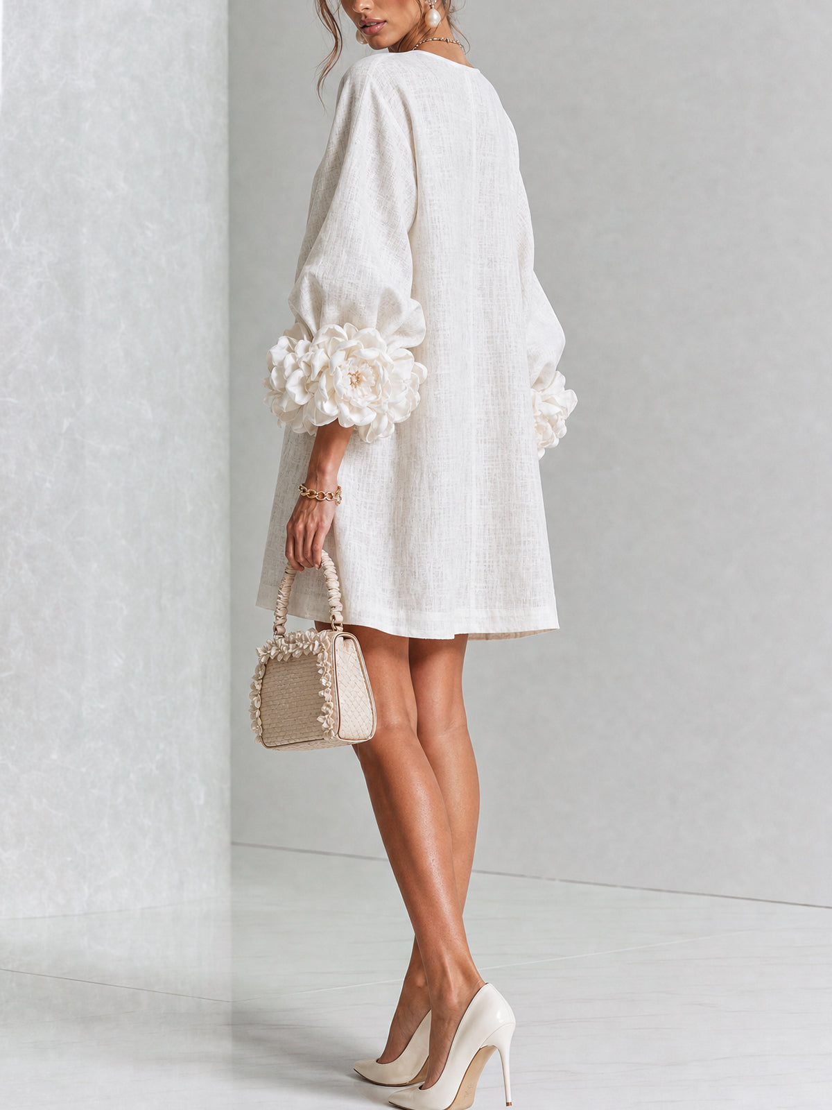 Vestido blanco botones flor - vista lateral